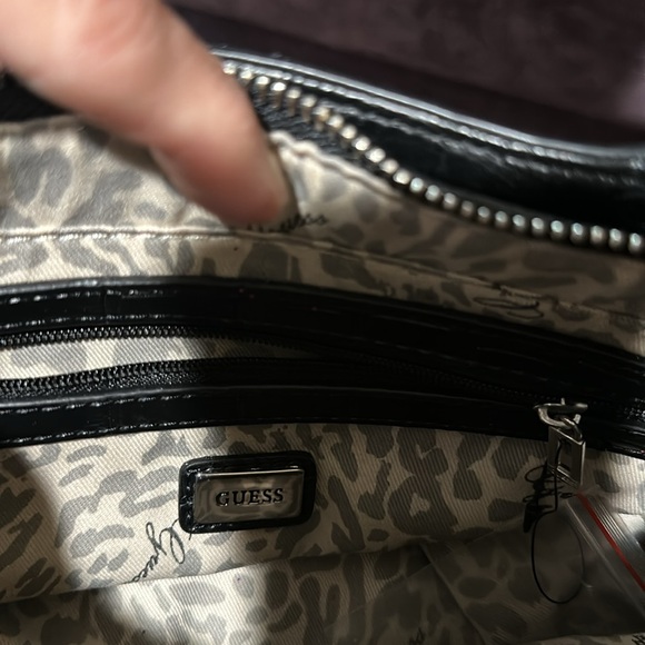 Black guess purse - Picture 6 of 9